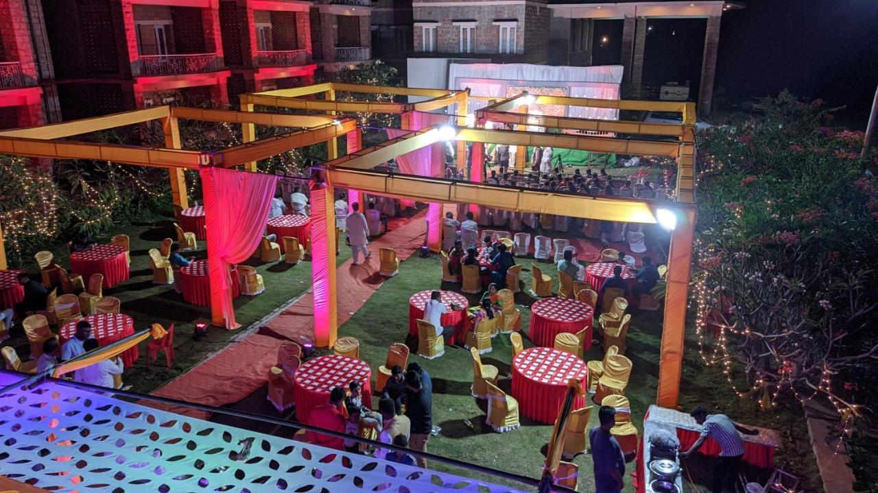 Kanthi Resorts Badami Bāgalkot Екстериор снимка
