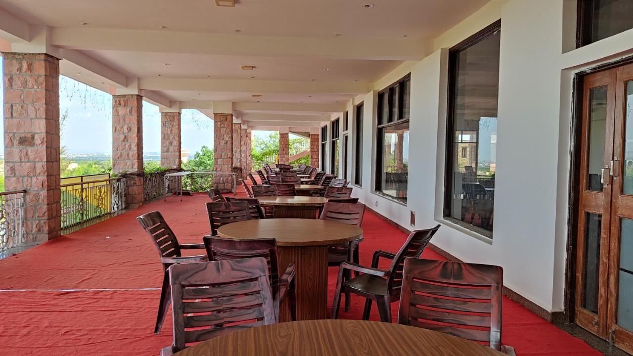 Kanthi Resorts Badami Bāgalkot Екстериор снимка