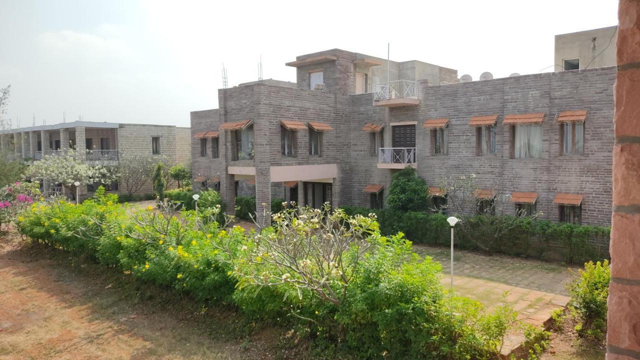 Kanthi Resorts Badami Bāgalkot Екстериор снимка