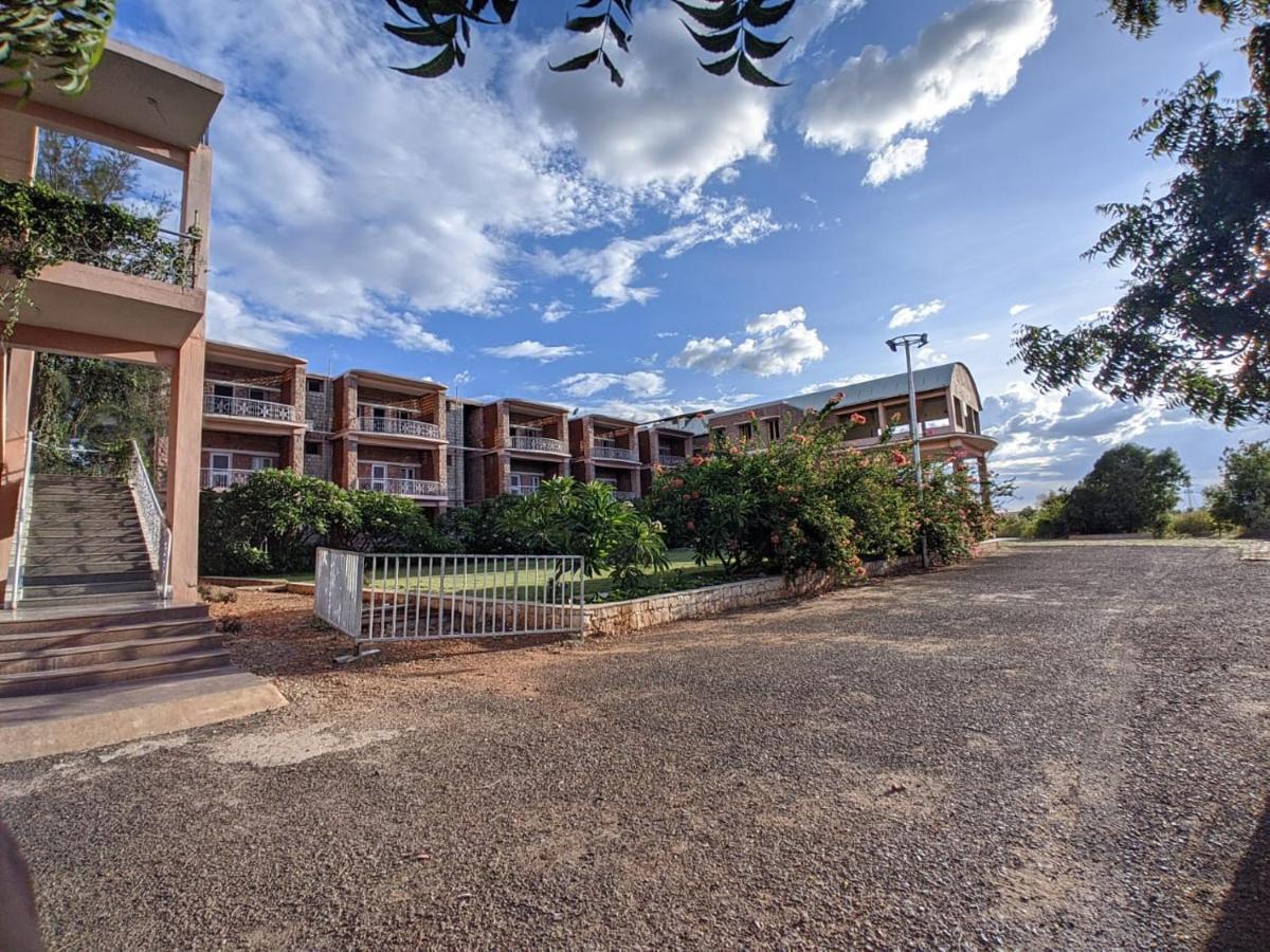 Kanthi Resorts Badami Bāgalkot Екстериор снимка