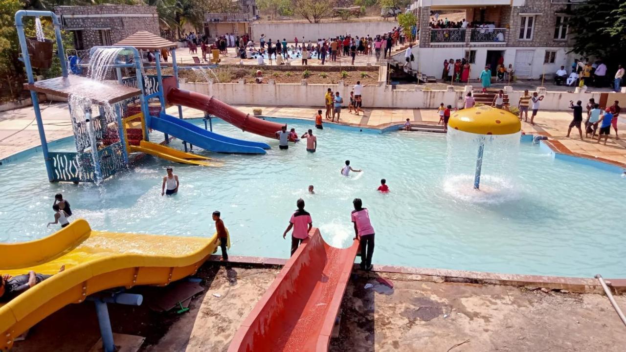 Kanthi Resorts Badami Bāgalkot Екстериор снимка